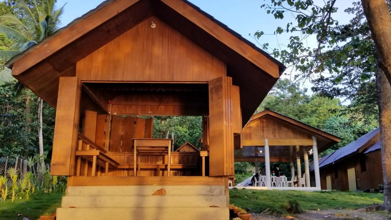 Aundanao Oasis Beach Самал Екстериор снимка