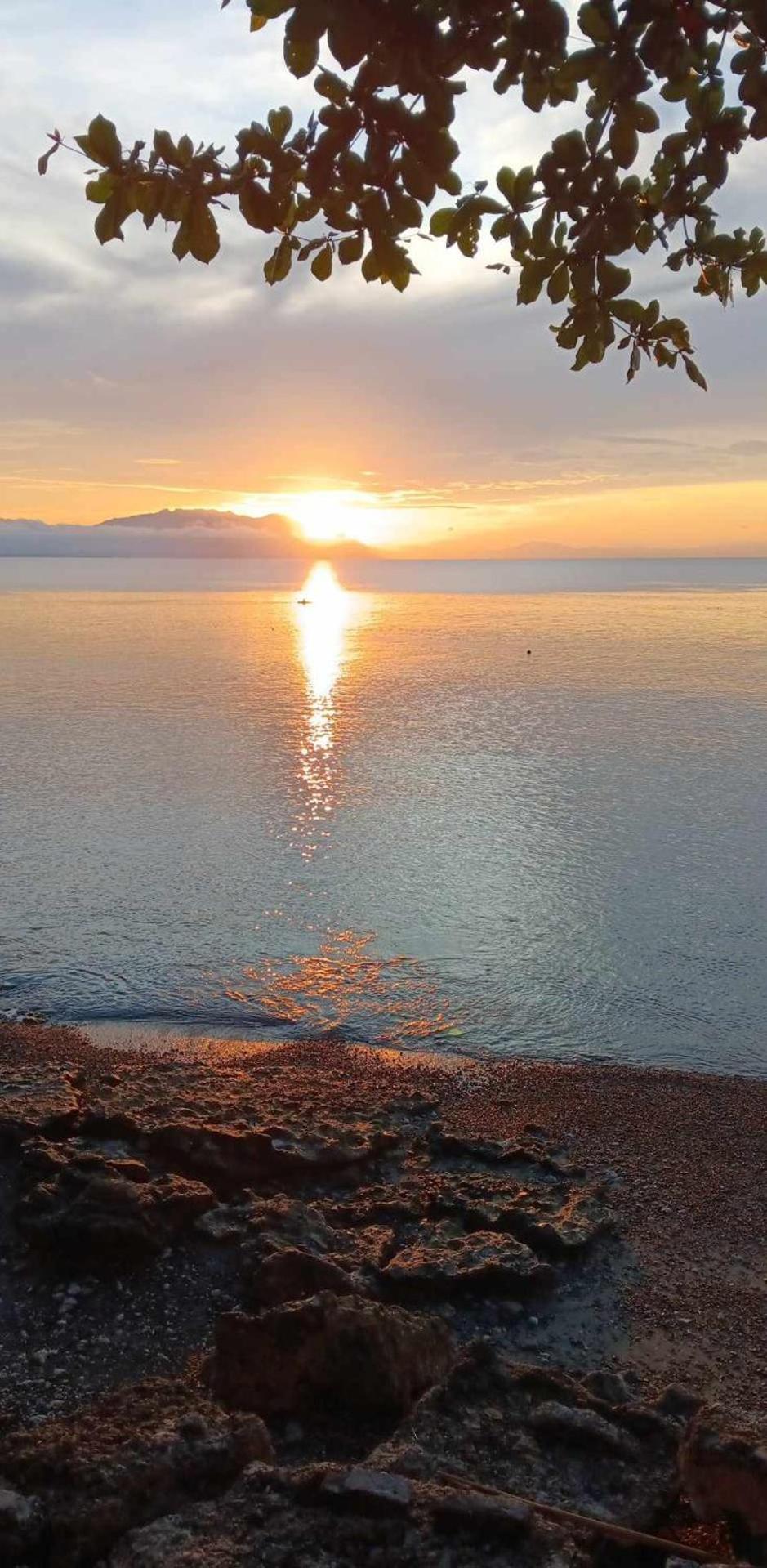 Aundanao Oasis Beach Самал Екстериор снимка